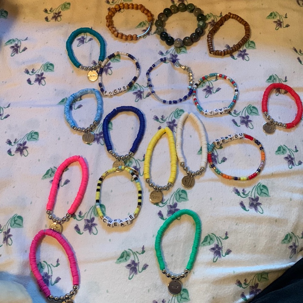Plunder jewelry bracelet lot